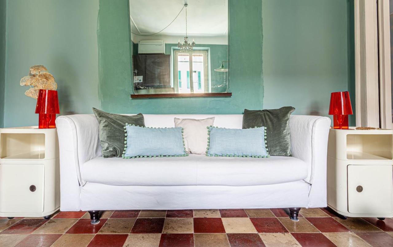 Appartamento Joivy Elegant Flat With Balcony Milano